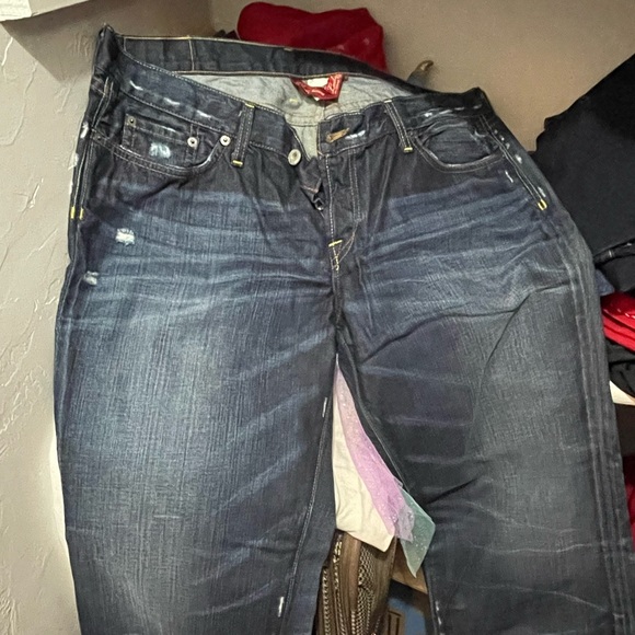 **LIKE NEW** Lucky brand jeans - Picture 2 of 9